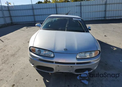 2002 Oldsmobile Aurora 4.0 z USA, uszkodzony, nr VIN 1G3GS64C524220309